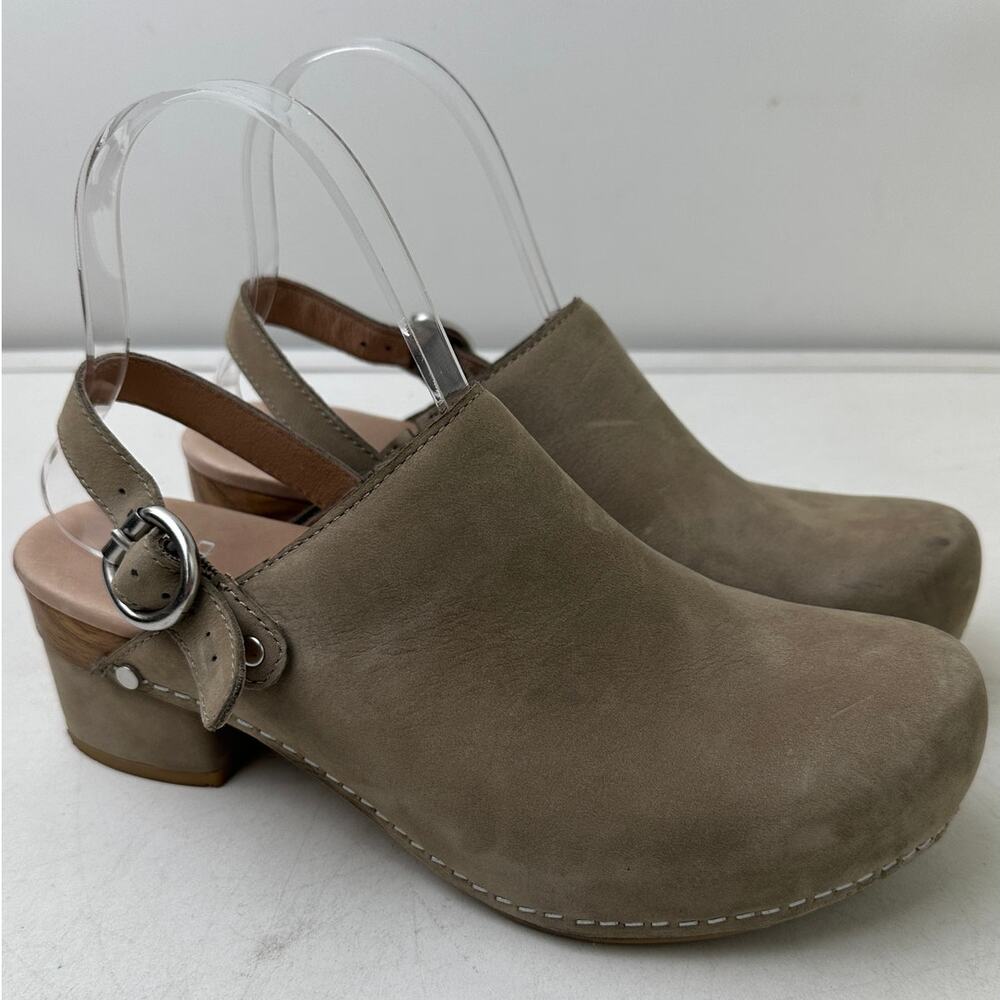 Dansko Marty Taupe Suede Slingback Clogs Women's Sz 7.5